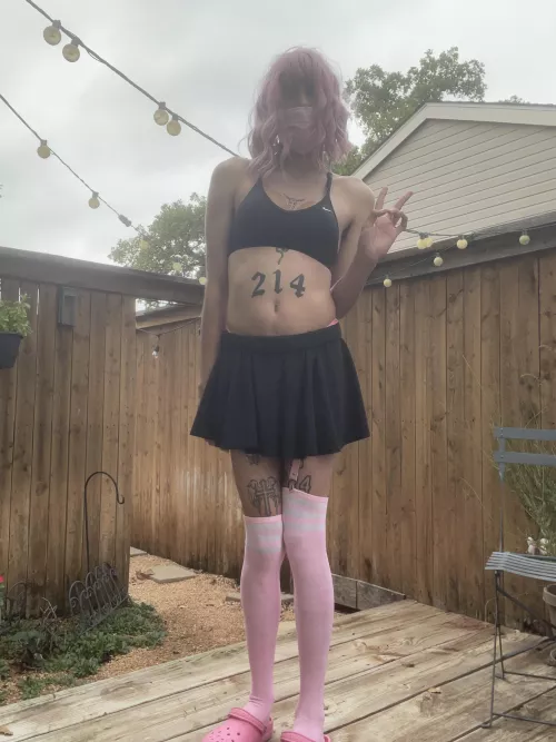 Getting closer to walking around outside dressed🥰