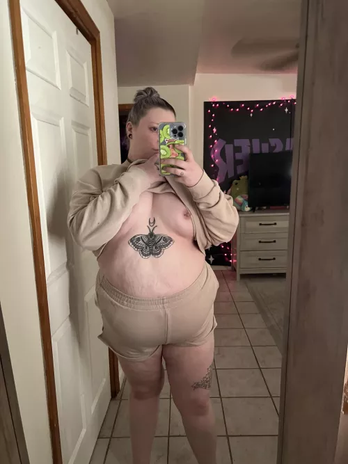 goodnight texts may include.. 🌙