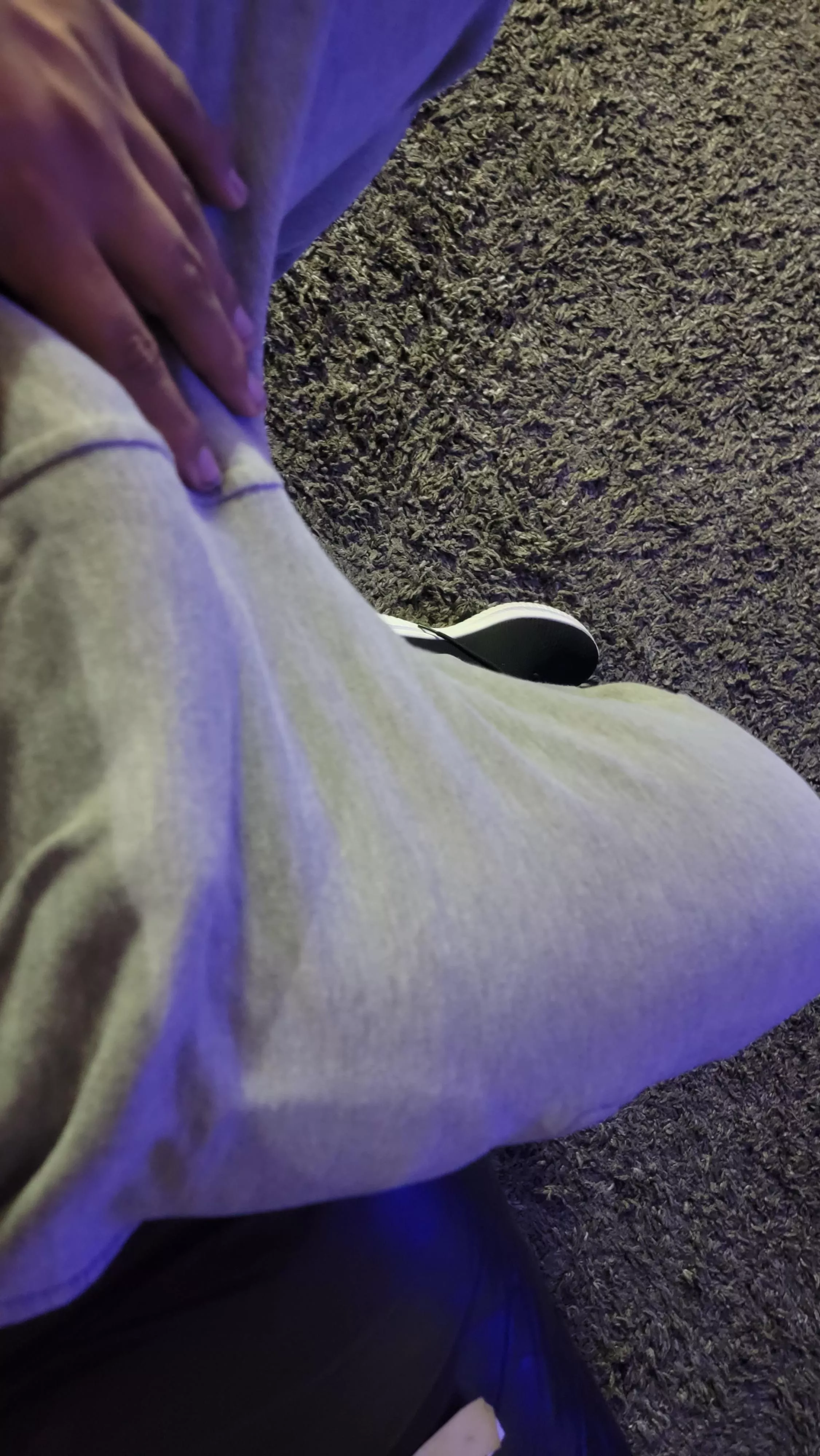grey sweatpants