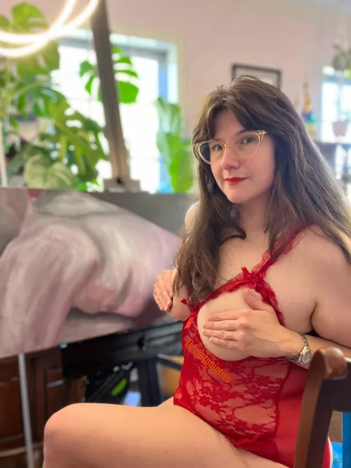 Hands are quite simply amazing, a bra and adept at painting, they really do it all!