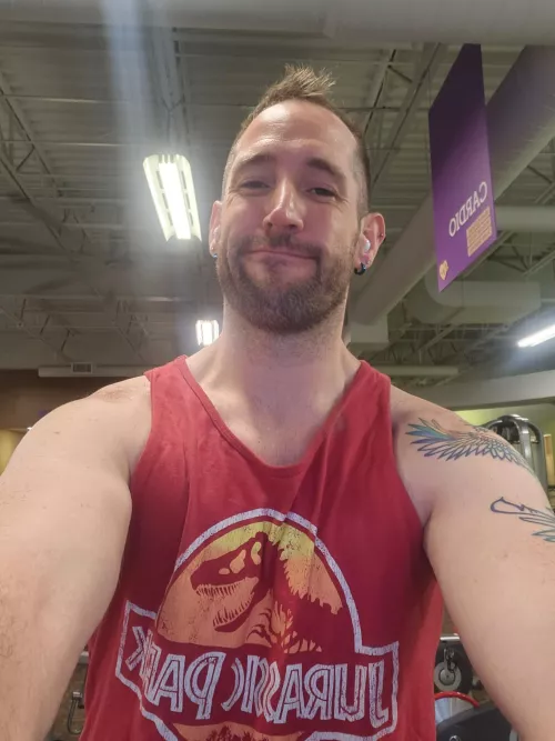 happy Thursday. hope ya have a great day