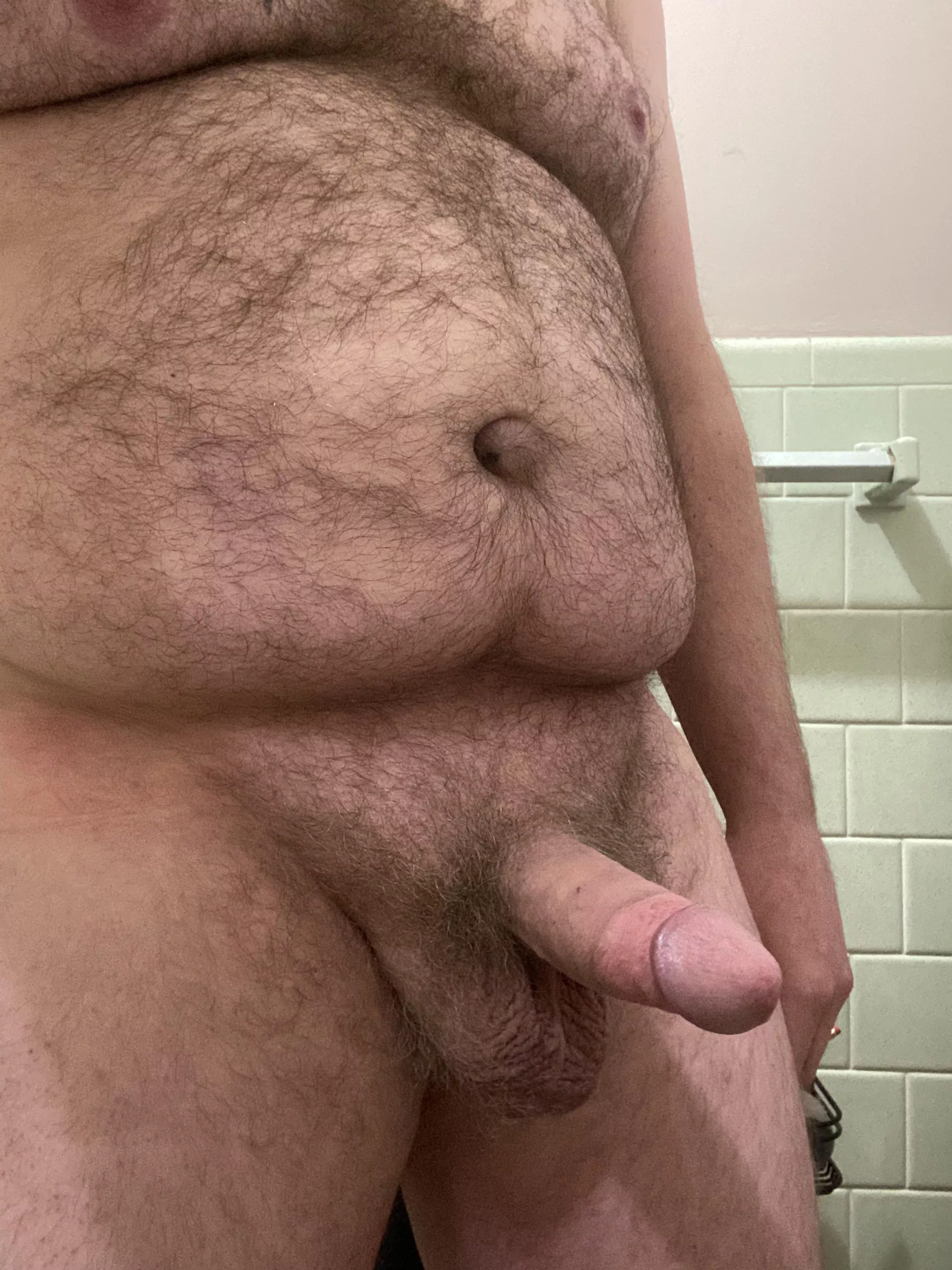 Hard for all you sexy bears 🍆