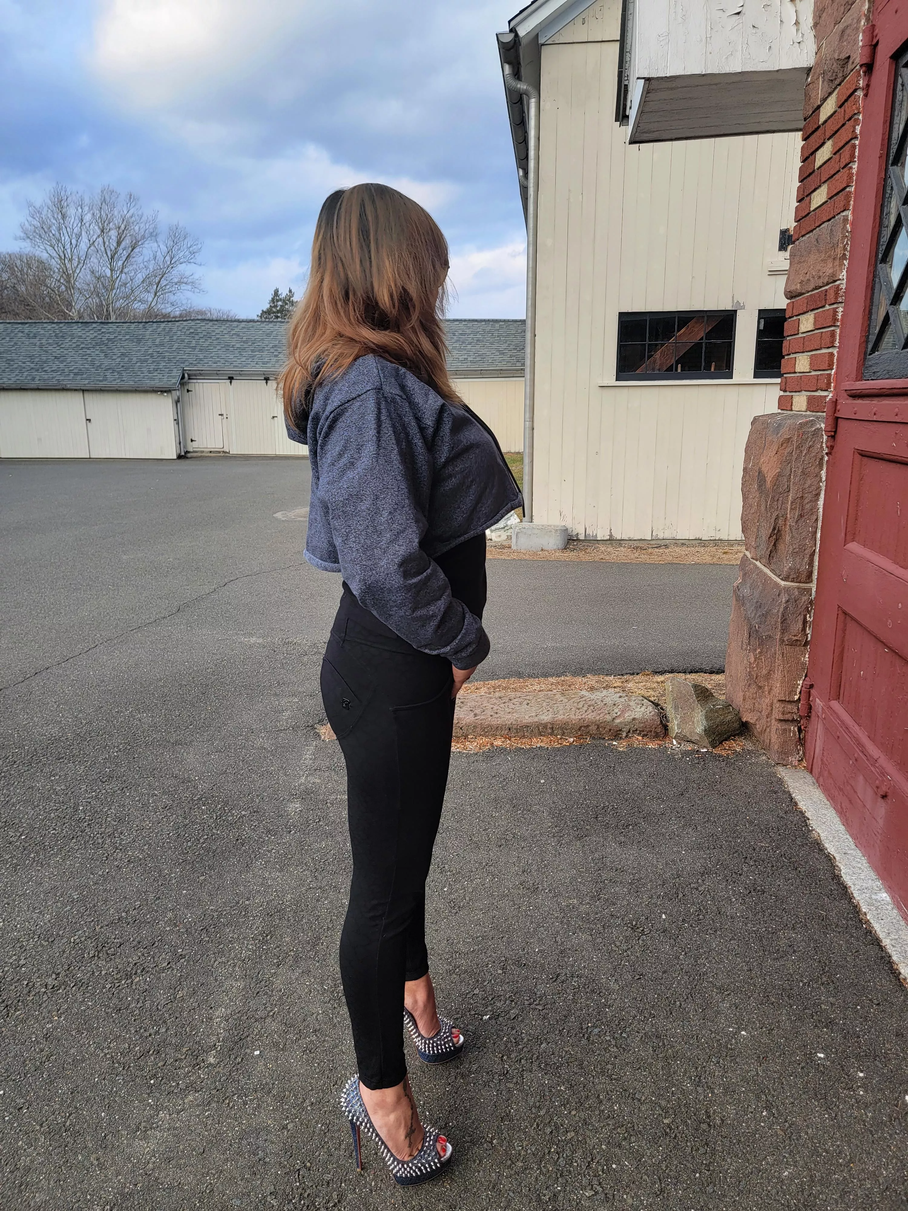 Hey losve been awhile!