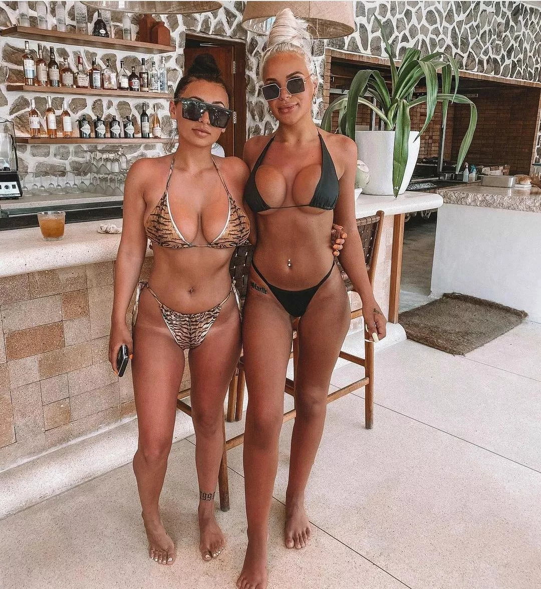 Hollie West & Chelsea Willems