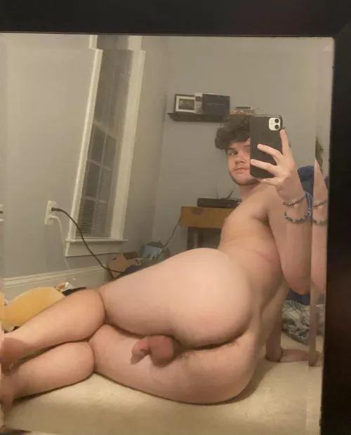 How does my ass look in this mirror?
