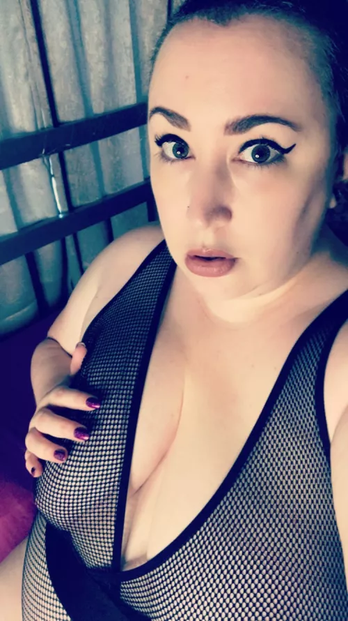 I love the feeling of fishnet all over