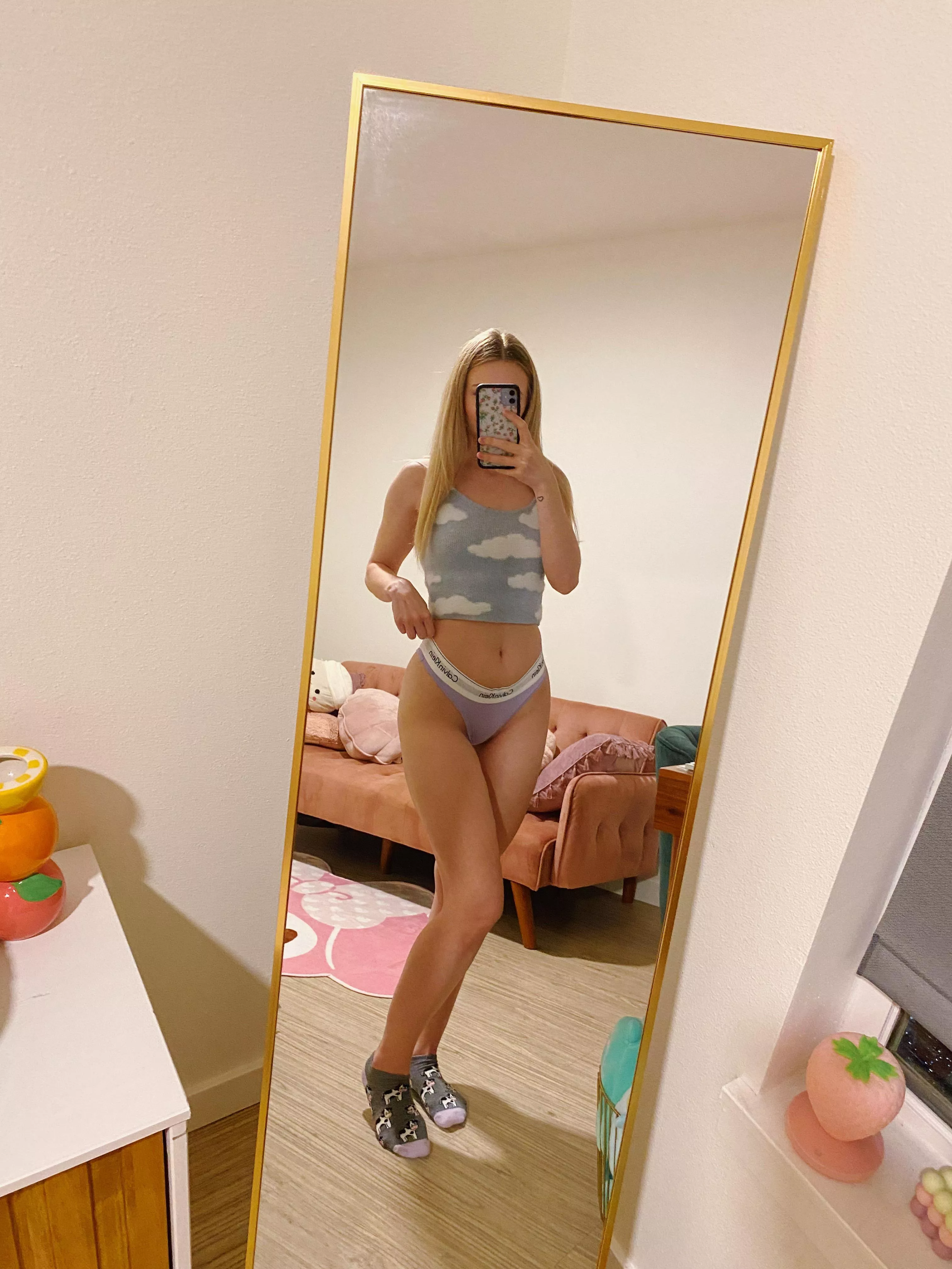 i love wearing things that feel soft against my skin [f]