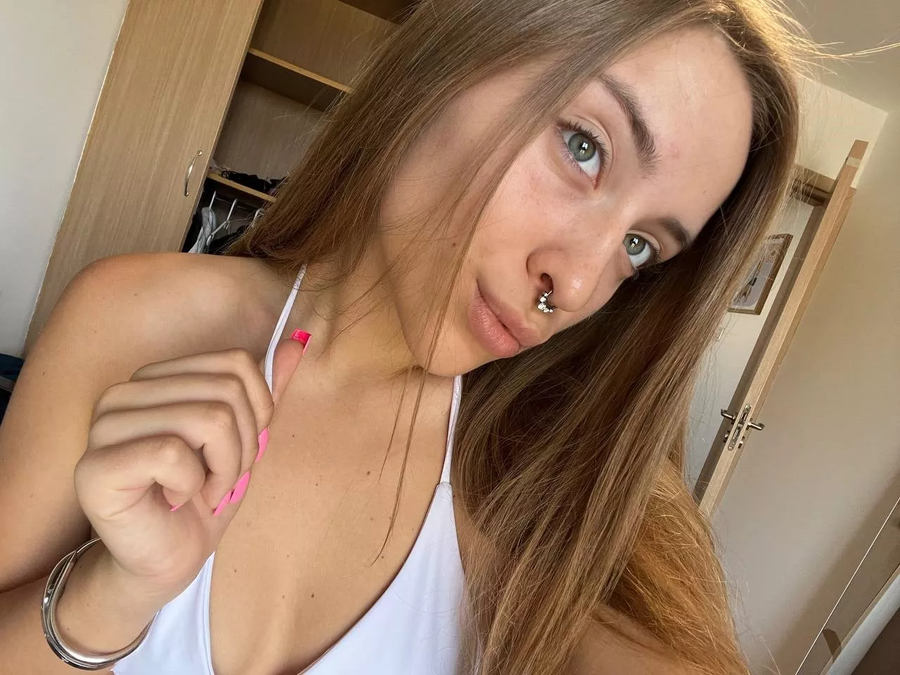 I need a new roommate