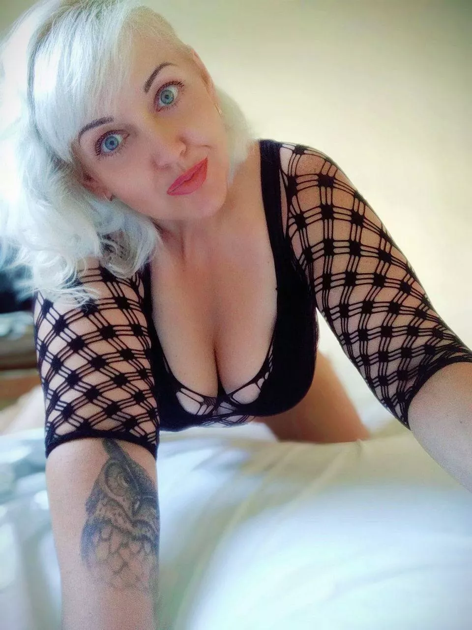 I need an older man to satisfy me