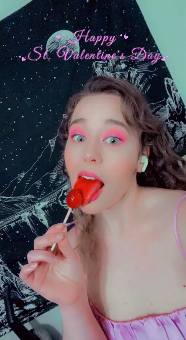 I want a hung guy to knock me up behind my boyfriends back