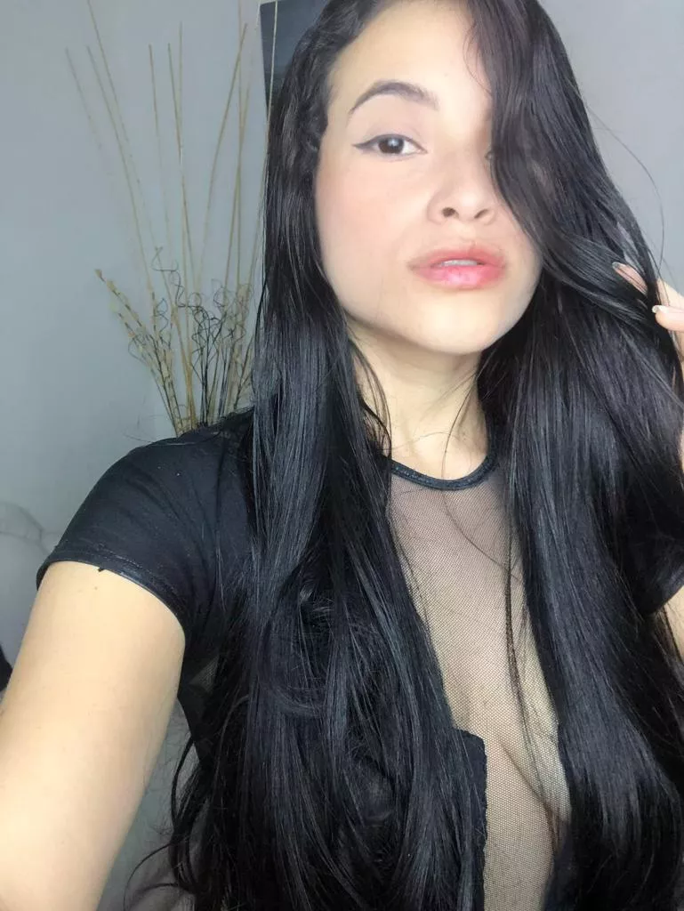 I'll look you in your eyes while your in my throat ;)