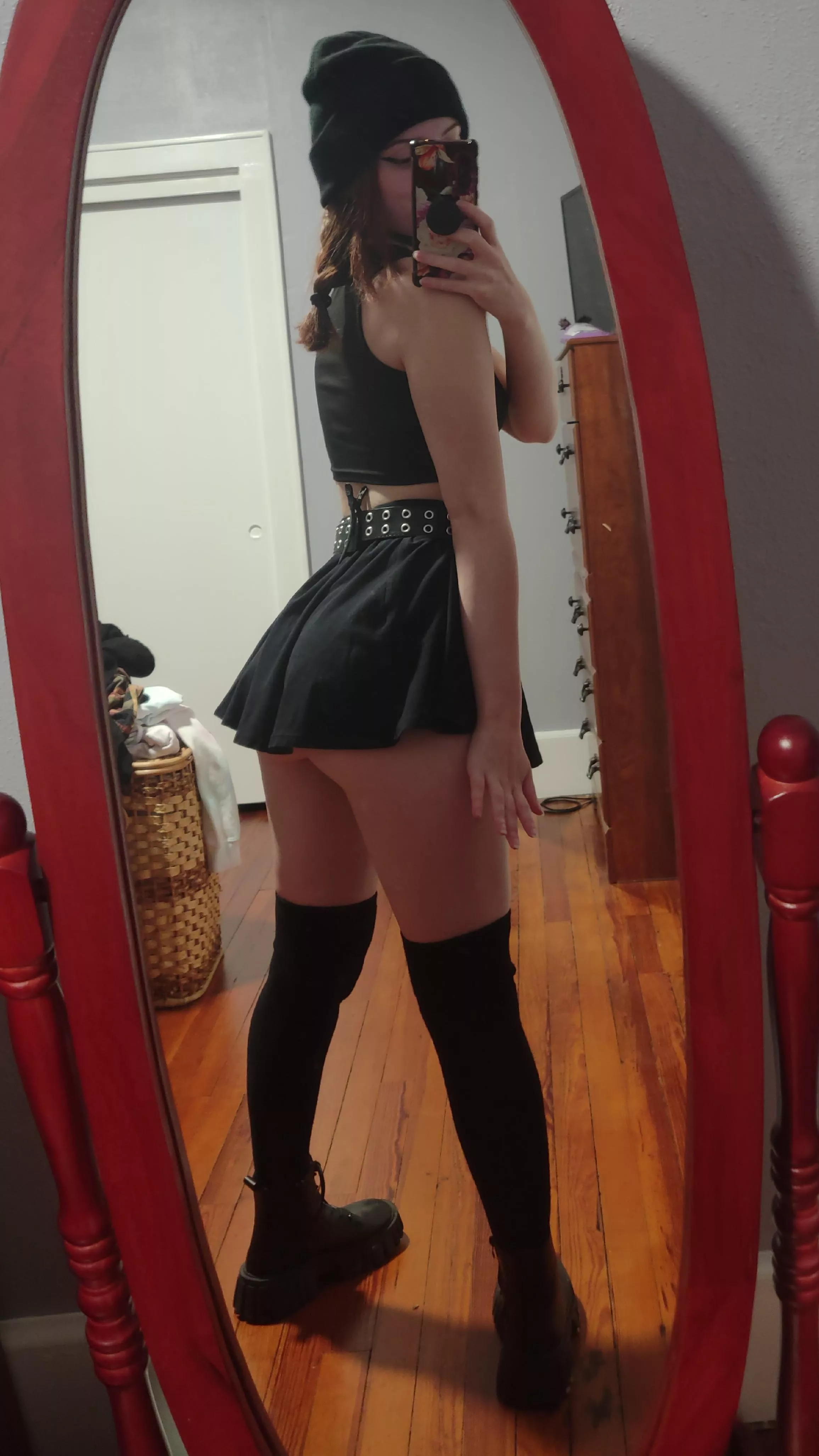 I'm not perfect but my thigh highs are