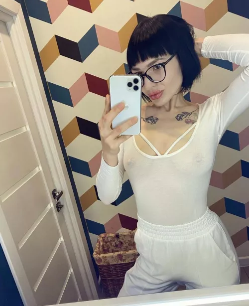 Like if you would knock me up. I wanna fuck a random redditor