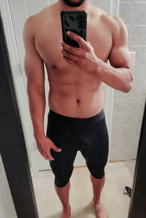 [m] Random postgym pic. Liking the progress lately!