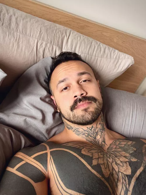 Midterm exams are finally over. Someone bring me tacos and cuddles please 💕