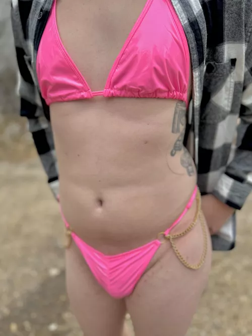 My mistress forced me out into public in this outfit while it was snowing⛄️