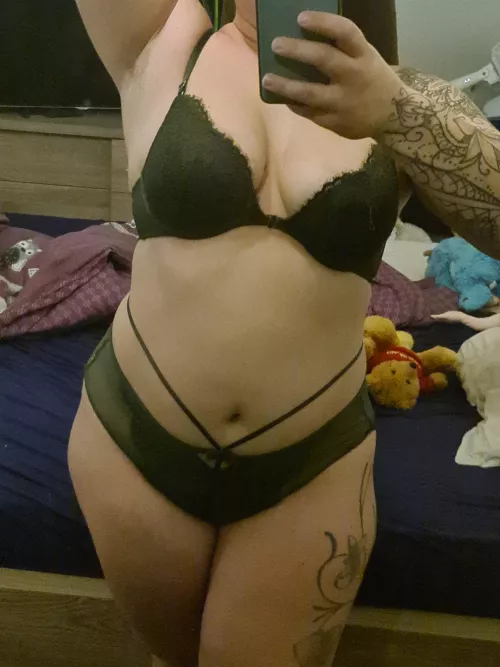 my mombod after 2 Kids, do we still like it? :)