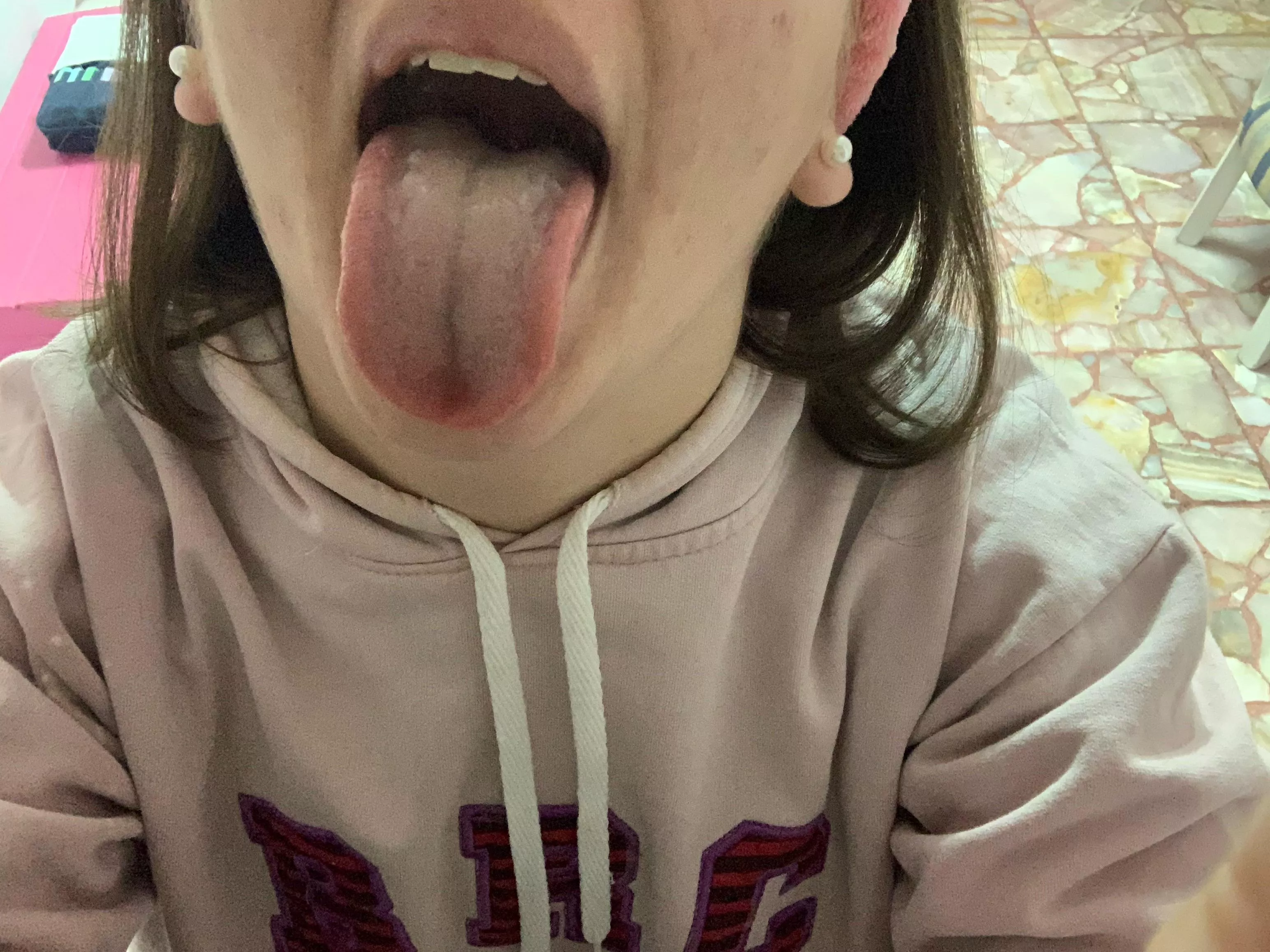 Needing a big amount of cum in my mouth 👄 🤤