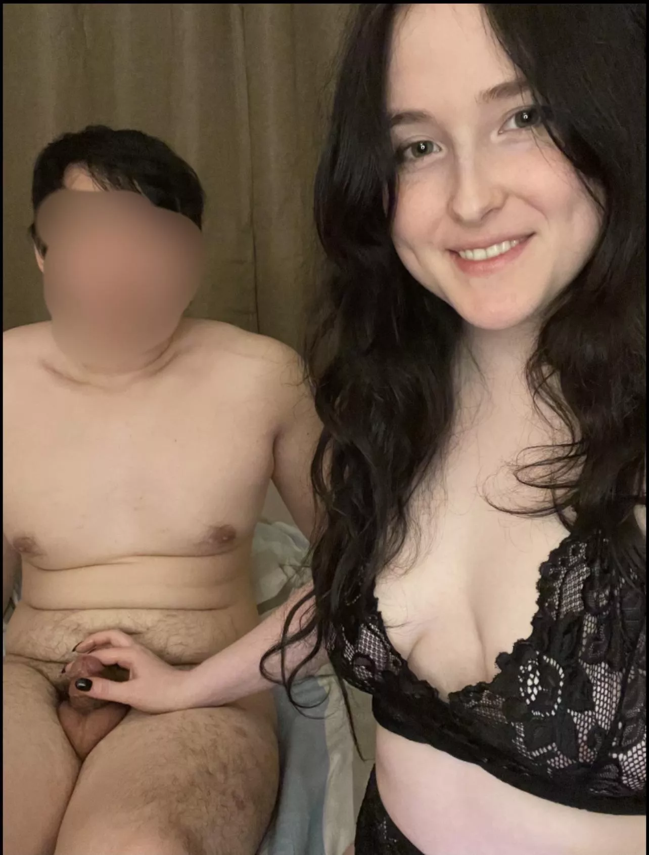 Only needs 2 fingers to jerk this off 😭