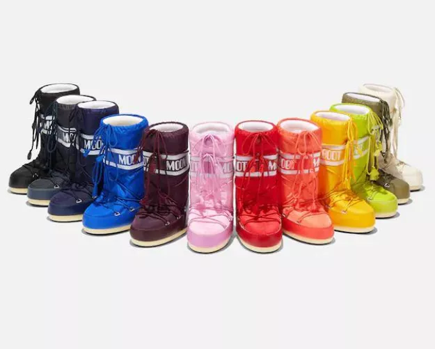 Question For Moon Boot Connoisseurs!