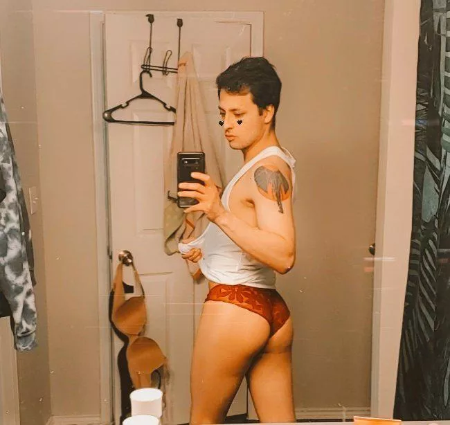 Red is my favorite color 😍