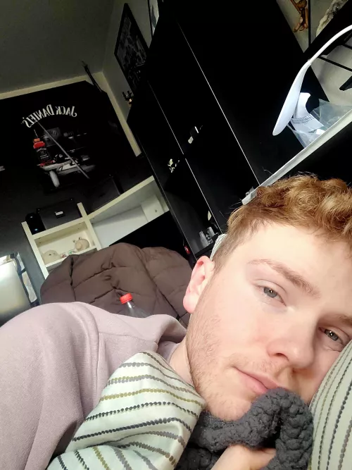 Showing the un-sexy side of myself... i got the flu :/