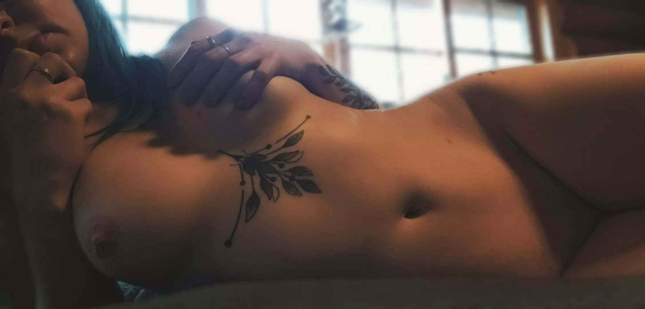 spending this rainy day off naked & watching movies all day.. who wants to join?