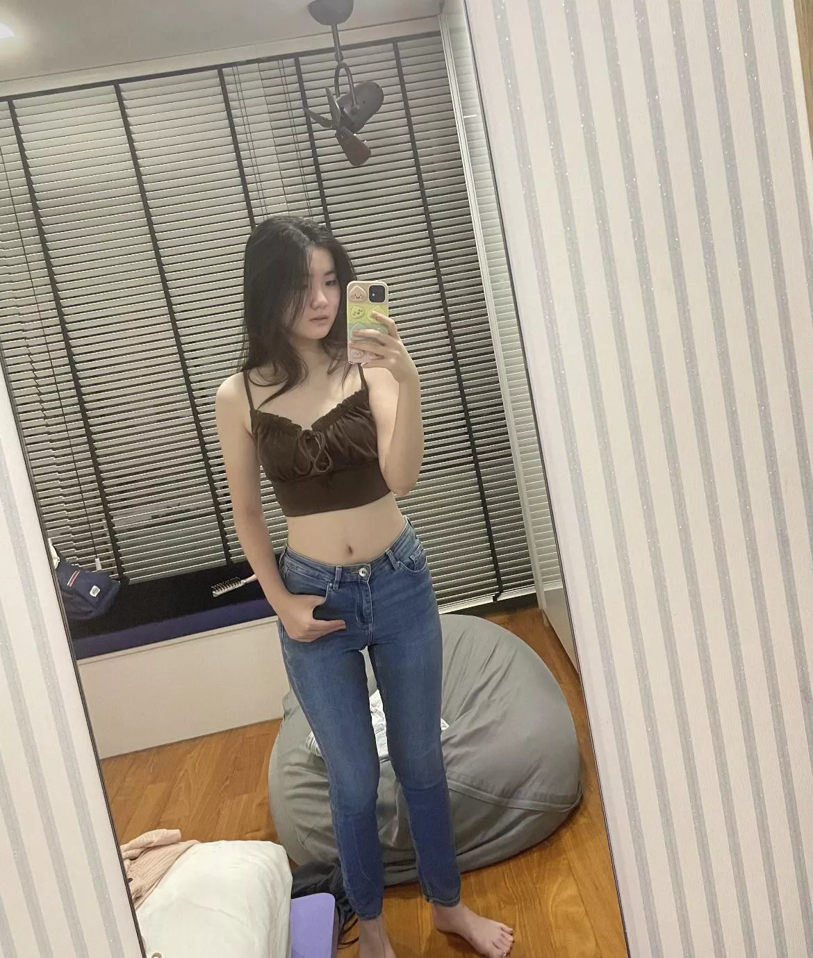 wanna know what’s under my clothes? 😋