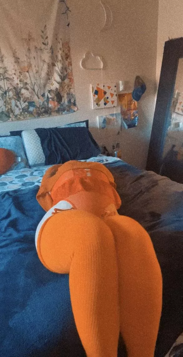 Who wants my used Velma stockings🥰🧦