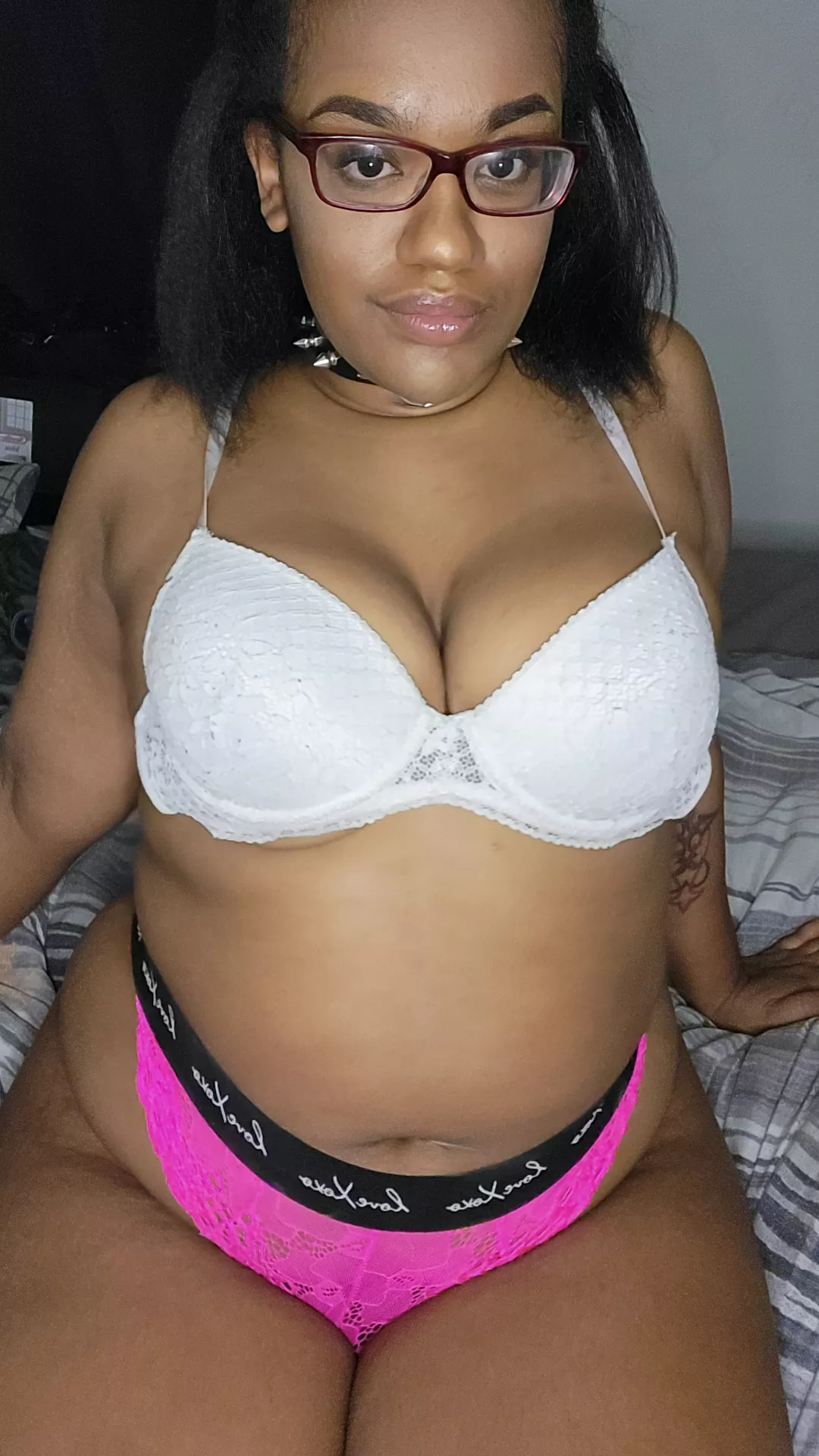 would you fuck me? 🥺