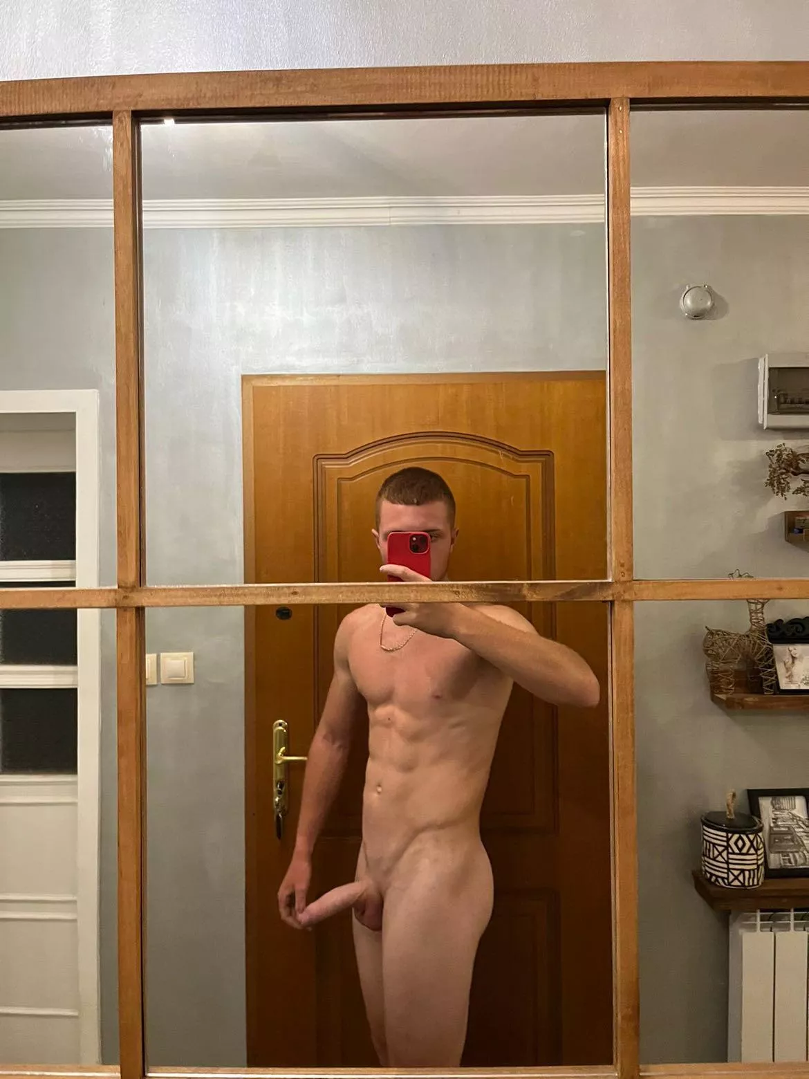 85kg 183cm (m)