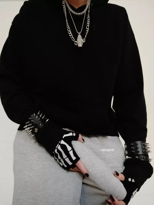 already fantasizing about it being inside you, huh? 𔓎