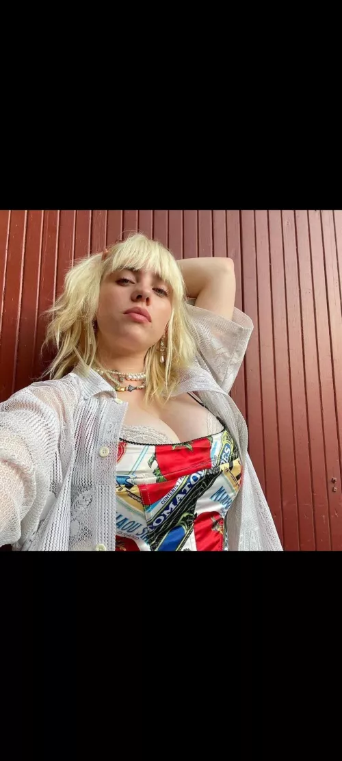 anyone wanna get bi to Billie with me?