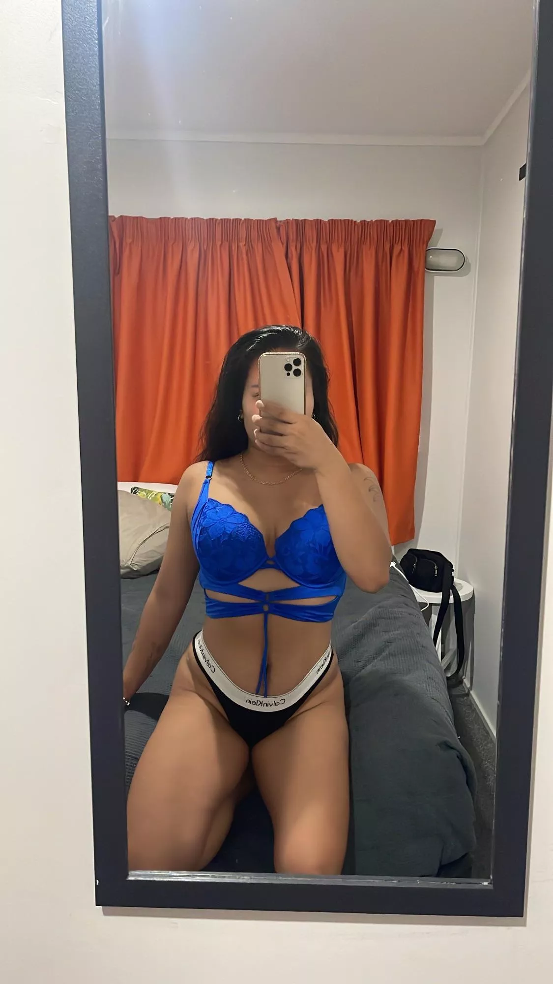 Available for chat now! 💙