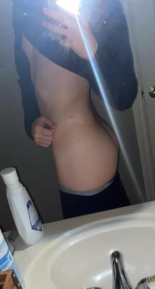 can i sit in your lap while you play? 🙈