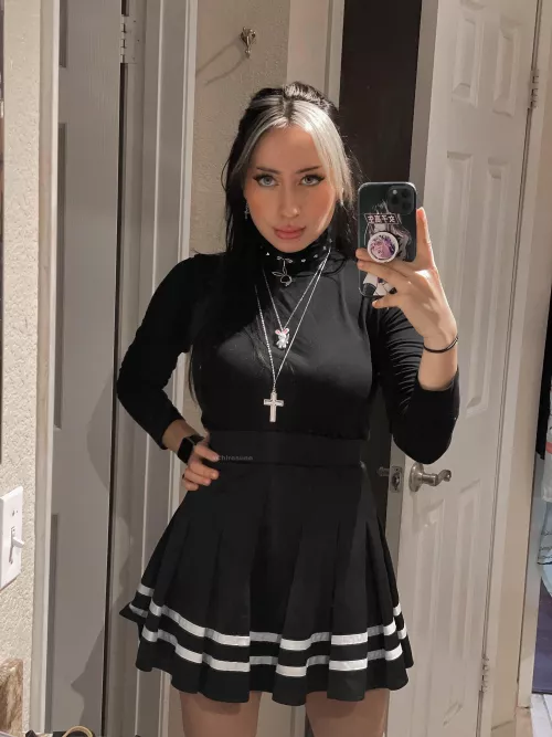 (F) I swear it’s not a phase mom!