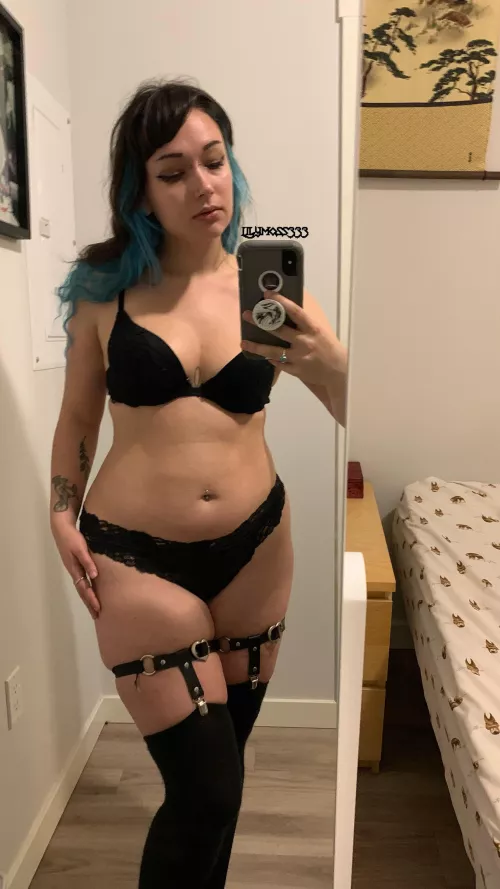 Garters that squeeze