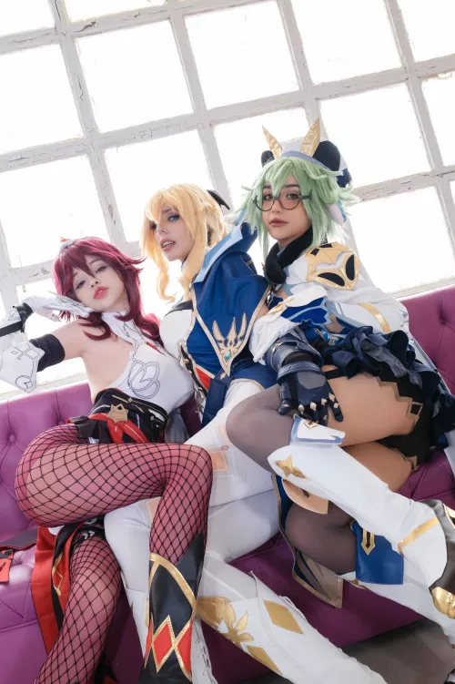 Genshin cosplay babes! Rosaria, Jean y Sucrose by Hidori Rose, Kate Key and Minty Kitsune
