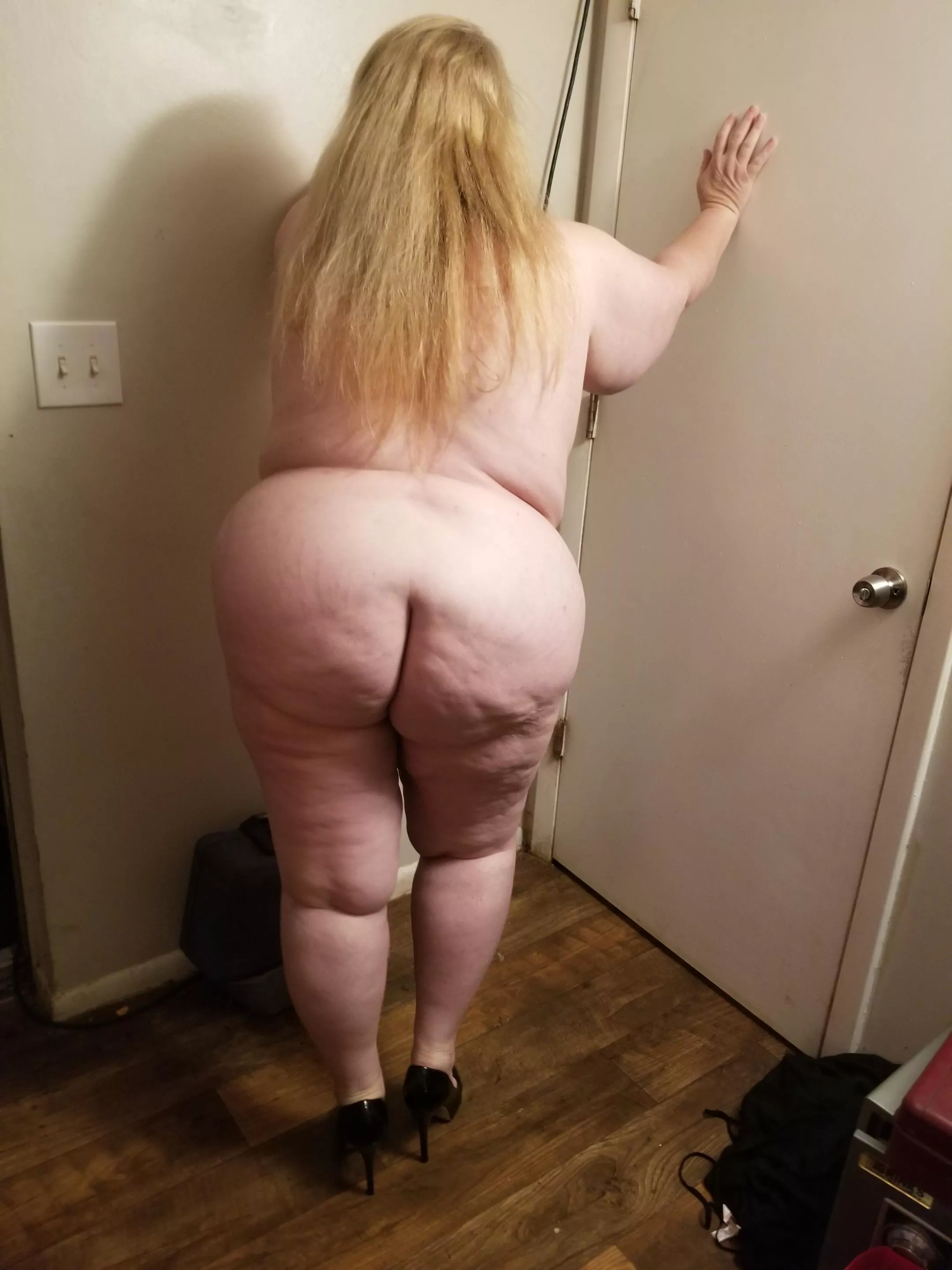 Good morning and Happy Friday!