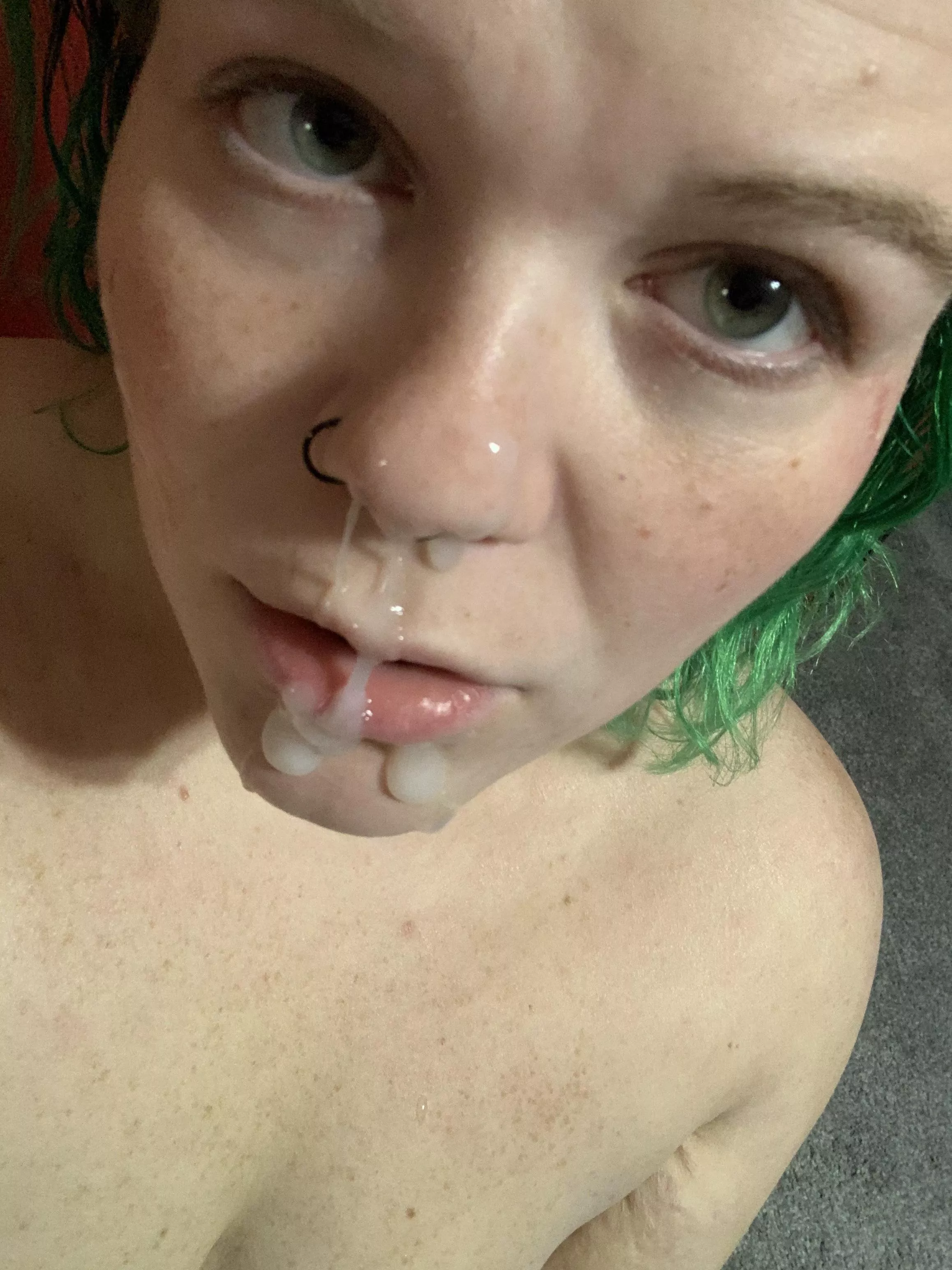 Happy Facial Friday :*