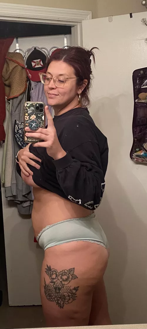 Happy Friday Jr. 🍑😮‍💨 🫶