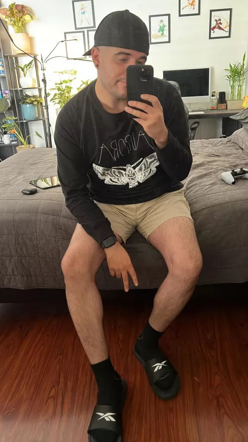 Happy Thursday fellow gaymers 😊