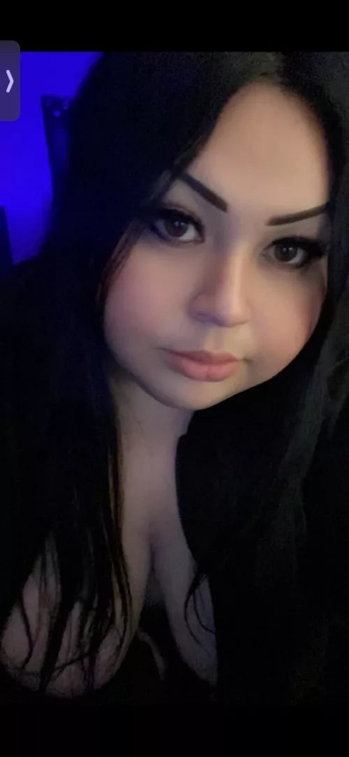 Hold my hair? 🥺🫦👅 I promise I won’t bite…