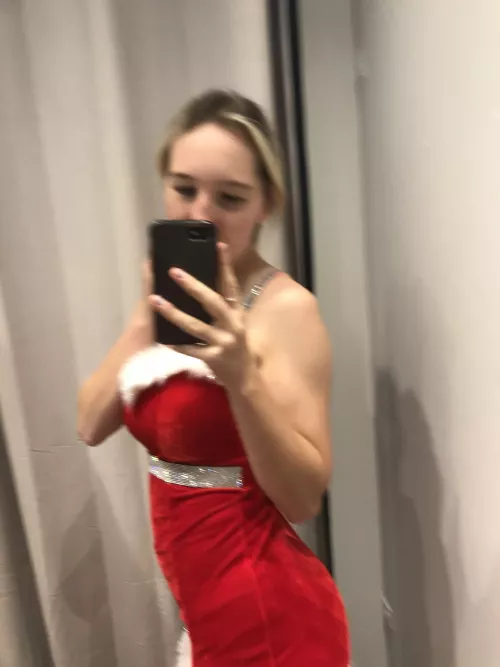 How does my Christmas outfit look 💜💙