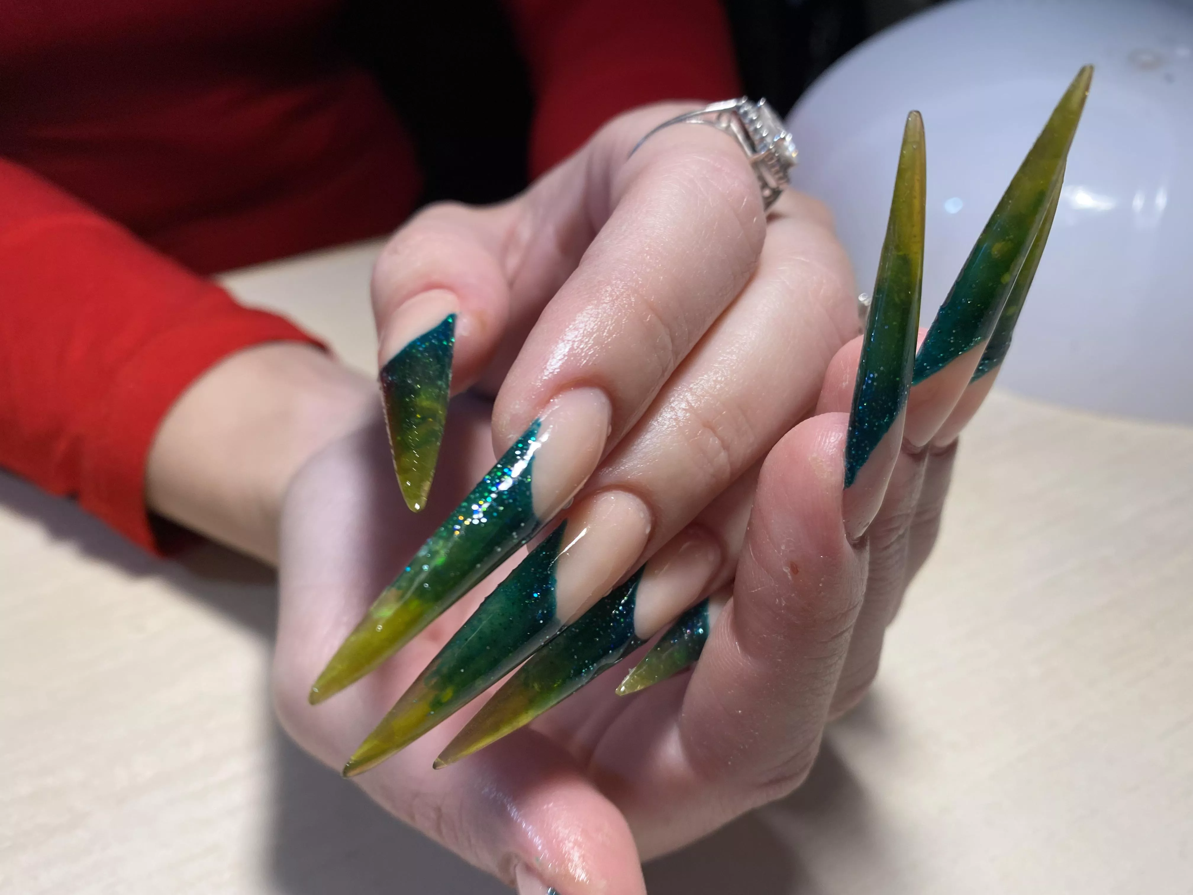 Long green claws