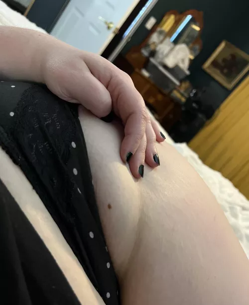 Love my chunky hips, do you?