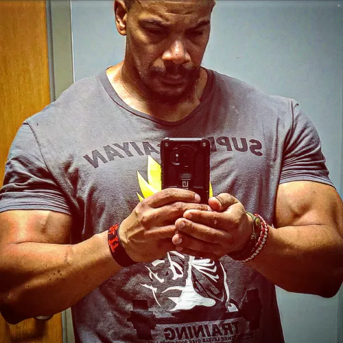 (M) I wear nerd shirts everyday to the gym to show people nerds lift too