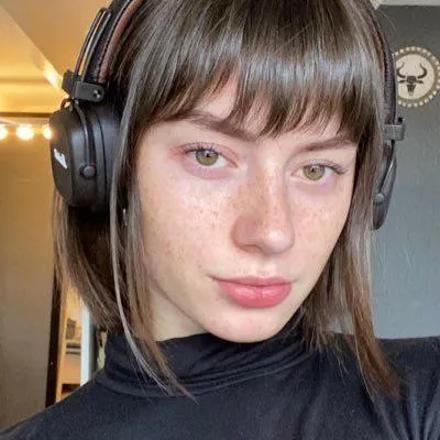 Marine Le Merrer, Freckles girl