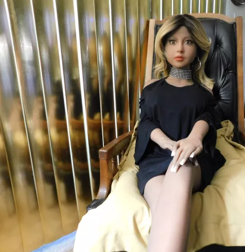 Masami: I still say you looked better in the Farrah wig.