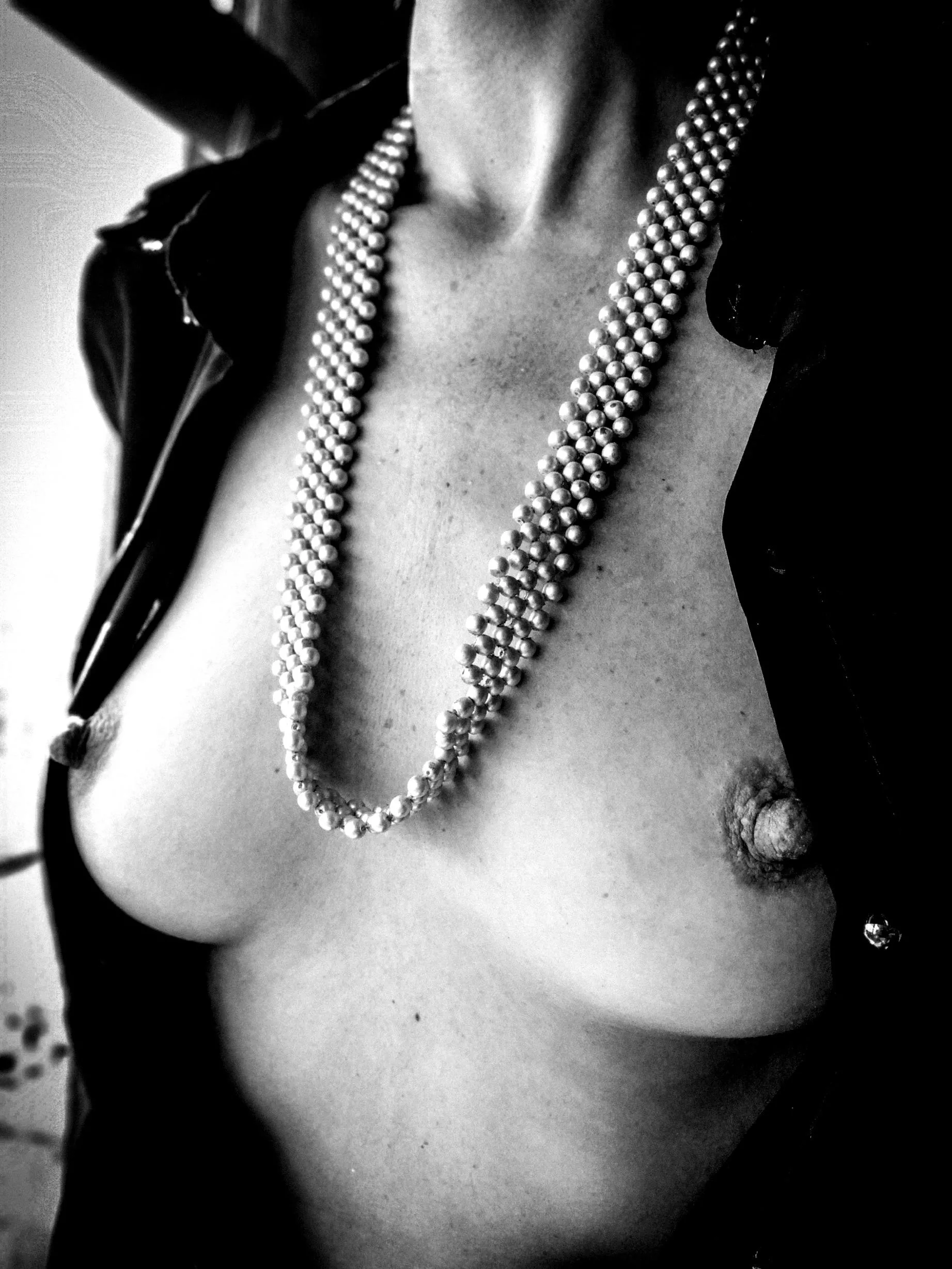 pearls on b&w